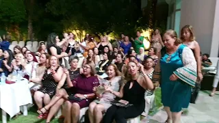 أجواء النجاح  و حياة قلبي و افراحو   للعندليب عبد الحليم حافظ   بقيادة الفنانة رحمة بن عفانة   دندنها