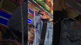 ادخل شوف هنا شتا لما غنت خرزه زرقا وفاجئت عادل صانوه دندنها