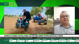 Family farmers in Rio Grande do Norte receive machinery from China.