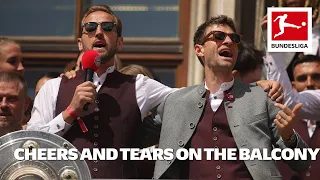 Thomas Müller Says Goodbye Bayern S Party At Marienplatz 