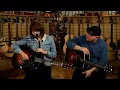 Molly Tuttle on How to CROSSPICK on Guitar