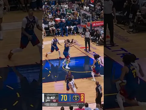 Stephen Curry delivered a third-quarter masterclass!π₯