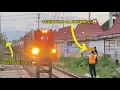 Download Lagu DRAMATIC‼️The Moment an Oil Train Stops at a Crossing | The Effects of Switch Disturbances!!