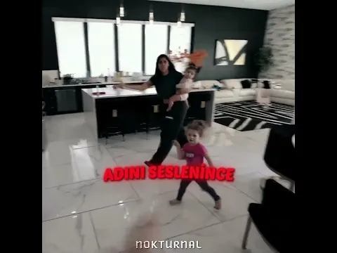 Bu Çocuğun Davranışları Fazlasıyla Garipti! 😳