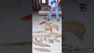 أنظر الصينين أثناء تنظيف المنزل دندنها