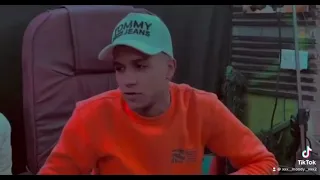 عصام صاصا بيغني لايف انا بعشقني اوي يابا    دندنها