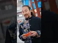女友竟怀了别人的孩子！？外卖小哥惨遭背叛，竟觉醒鉴宝系统！150元捡漏真古董，狂赚亿万成首富，美女争着嫁，前任悔疯了！