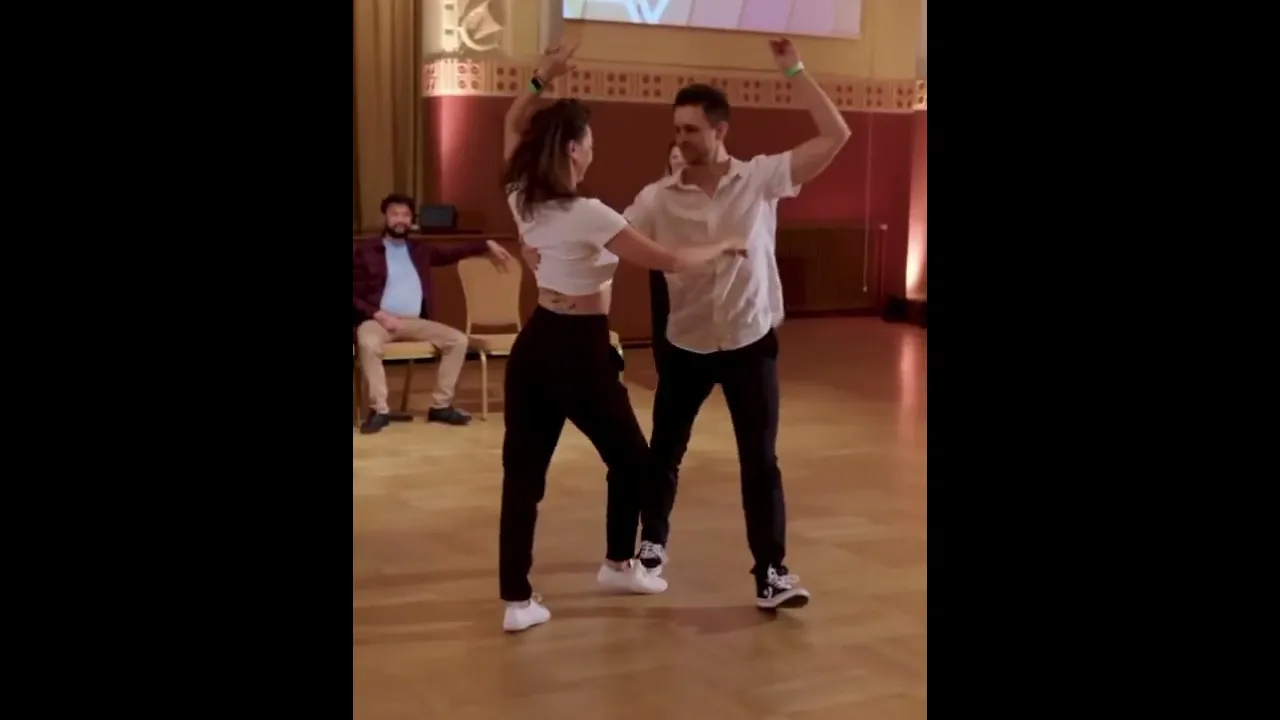 Awesome impro dance to Shape of You - Ed Sheeran by Daniel and Marina