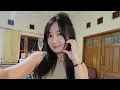 Carol De is live! Life of Monday