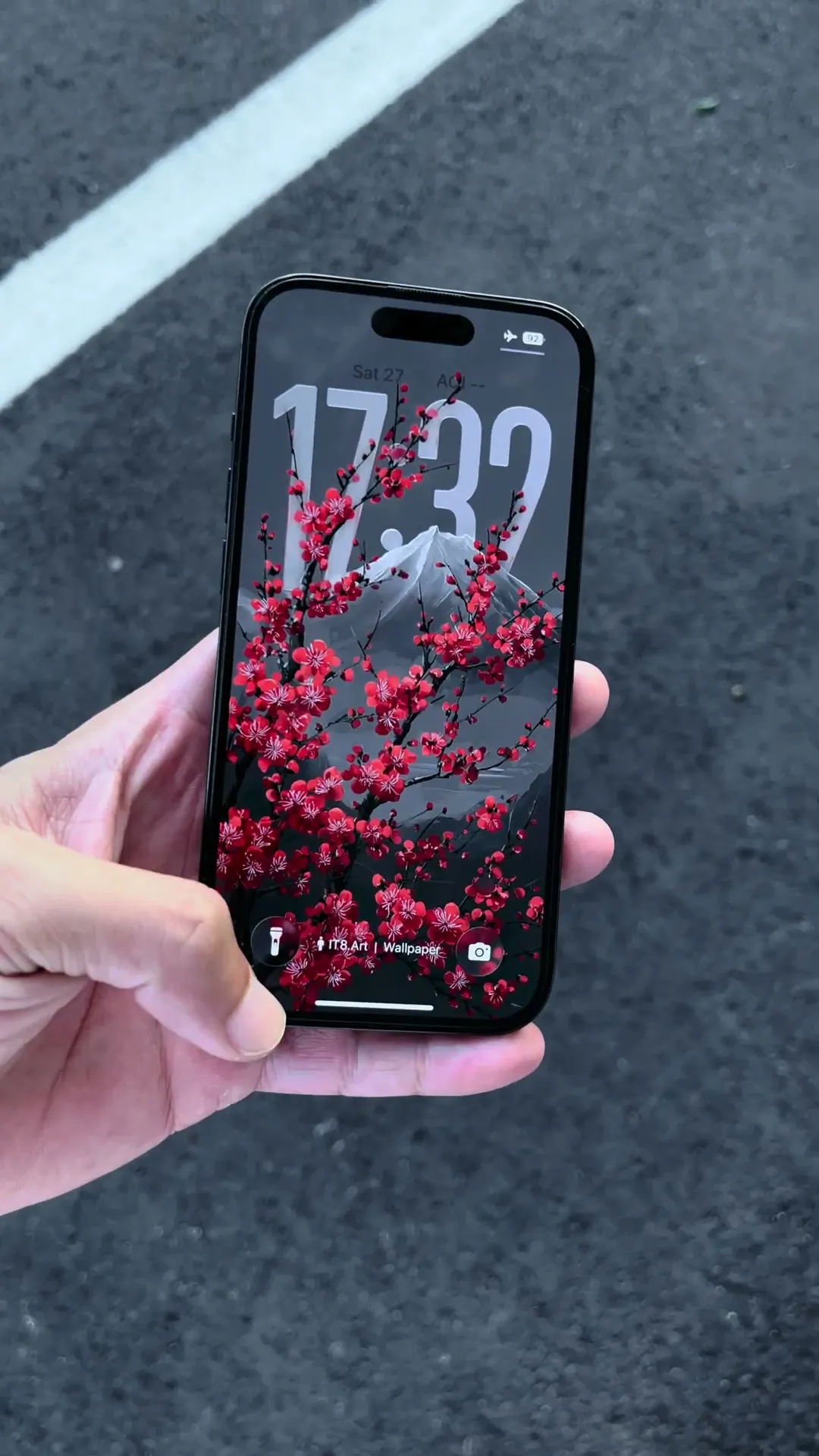 iOS 26 Depth Effect iPhone Wallpaper