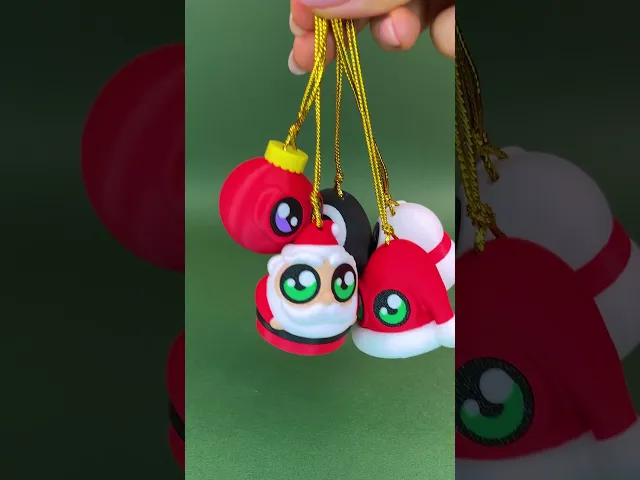 Kawa-Eyes! Santa (Keychain & Fidget) video thumbnail