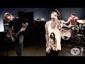 Download Lagu Bring Me The Horizon - It Never Ends (Exclusive Performance Yahoo! Music)