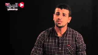 سراج محمد شاب يدرس لغات ويهوى الإنشاد 