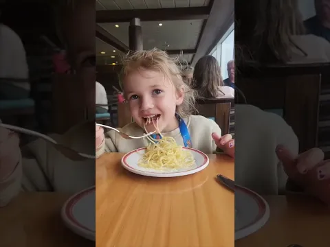 The goofiest cruise ship spaghetti eater #cruise