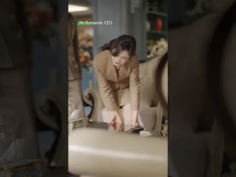 🔥One fall, one pin –one very awkward witness #ZhaoZhendong #TianXiwen #MrRomanticCEO #iQIYIMalaysia