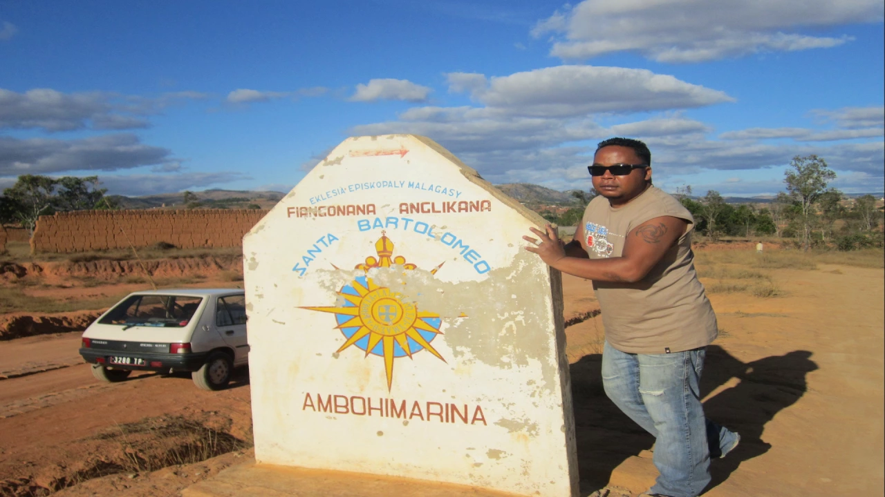 RIVOTRA de Mahaleo by MoaraThaïna