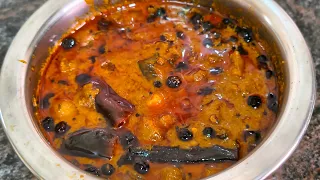 சிம்பிளா அசத்தலான வத்தல் குழம்பு/vathal kulambu in tamil/Vatha kulambu/வீடே மணக்கும் வத்தக்குழம்பு