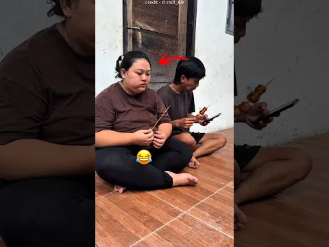 🍕😂 She Ate His Food… Then Ate His Share Too! 😱#youtubeshorts #shortvideo #tiktok #cartoon