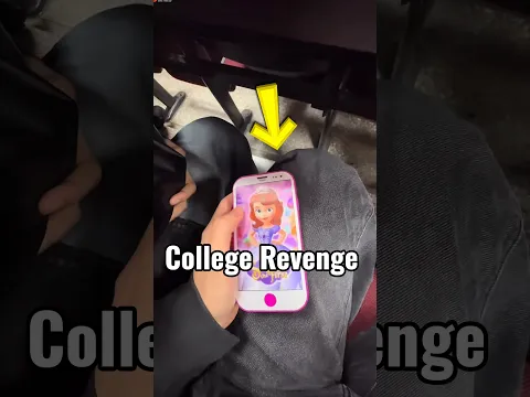 Stupid girl played a song in class 🎵😂 | फंस गई 😭