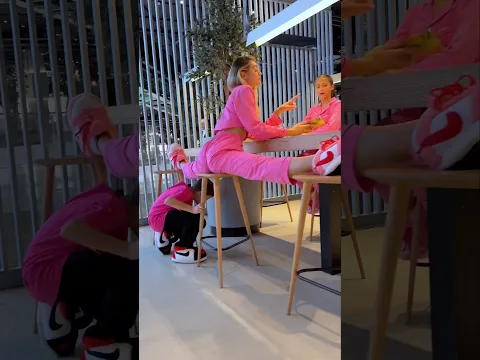 🪑🪑🪑+🤷‍♂️=🤸‍♀️ #familyfirst #flexibility @yana.chirkina@Belitskay