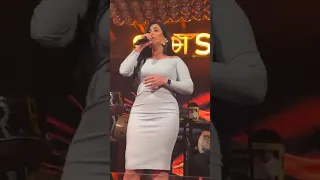 النجمه دعاء الشناوي بتكسر عيد الميلاد دندنها