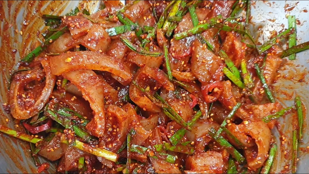 돼지껍데기무침