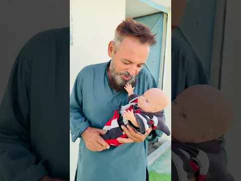 Papa right way to kiss baby 😳