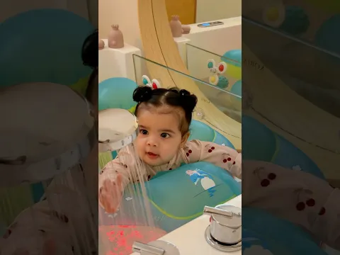 LEVEI A OLÍVIA DE NOVO PARA UM SPA DE BEBÊ 🥹🤏🏼🛁 muito fofinha!