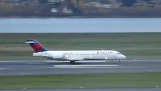 Delta Air Lines Boeing 717-2BD N899AT Takeoff from PDX