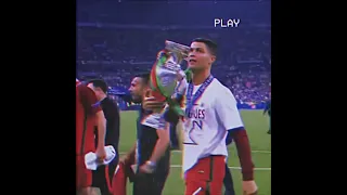 هههههههه حتى طارق قالها Love كرستيانو رونالدو طارق العمري 