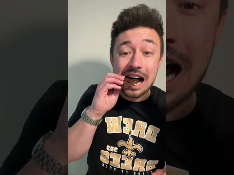 FIRST TIME TRYING DUBAI CHOCOLATE!!!