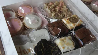 How To Safely Pack Ship Baked Goods Postal Bakes Posting Cupcakes Brownies Cakes Cookies