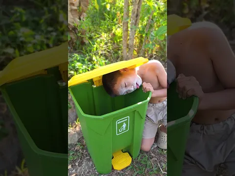 Detik Detik Nemu Hal Aneh di Tempat Sampah