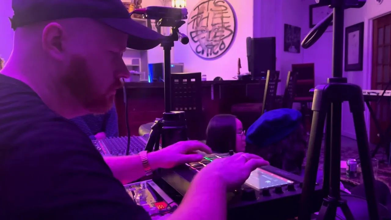 Louis Sampling Gabriel comba