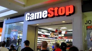 Gamestop CEO to take 50 pay cut