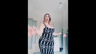 رقاصة نار مولعة 