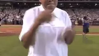 محمد علی خدا این بیماری را به من داد تا به من یادآوری کند که من بزرگترین نیستم او بزرگترین است 