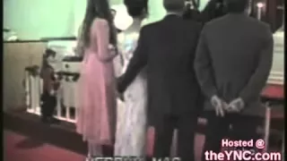 Stountv قوى فضيحه يدخل يده في مؤخرة بنت وامام جميع 