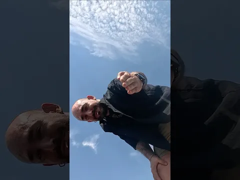 Ha avuto più effetto su di noi che sulla vittima 😂🤮