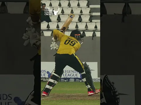 Pressure paid off… OUT! | Legends League Cricket 2026
