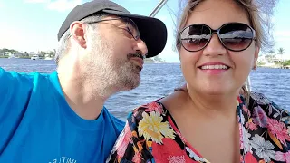 Jupiter Florida Day cruisers Florida fun at U-tiki Beach Marina - million dollar homes