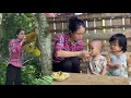 Download Lagu Single mother: poverty and deprivation always surround the mother and her children