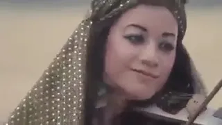 اهنگ زیبای فیلم کاروانها دندنها