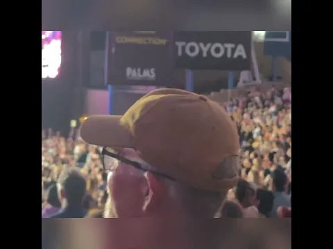 Canada does the BELIEVER BREAKDOWN CHANT! 🇨🇦