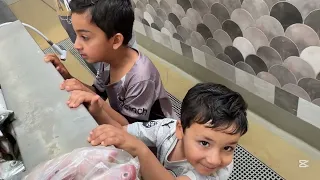 طارق وحاتم في سوق السمك   مغامرة في السيب دندنها