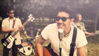 naif karena kamu cuma satu official music video 