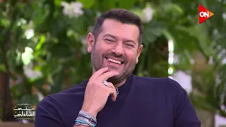 رقصة عمرو يوسف الغريبة مع عمرو دياب 