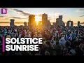 Thousands gather to Stonehenge to witness summer solstice