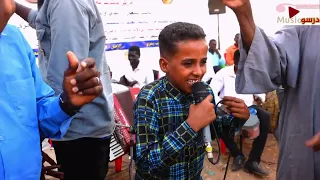 المريود يبدع في اغنية الراحل حمد الريح حليل ارض الجزائر من داخل مركز شباب بحري دندنها