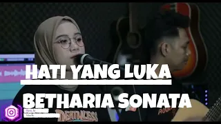 Download HATI YANG LUKA-BETHARIA SONATA-LIVE cover INDAH YASTAMI MP3